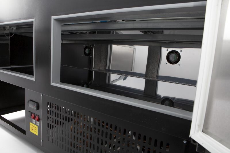 Combisteel Oscar 2.5 Cold Display Case, 2584mm, LED Lighting 6