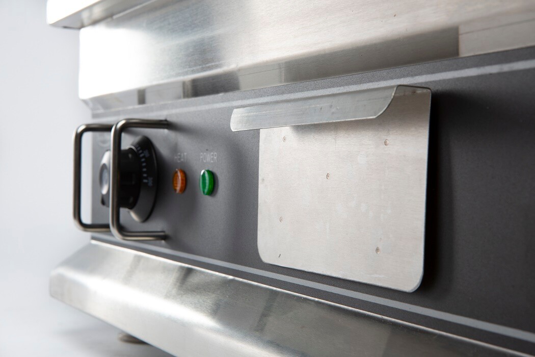 Combisteel Electric Fry Top Chrome 500, 3kW, Smooth Griddle 3
