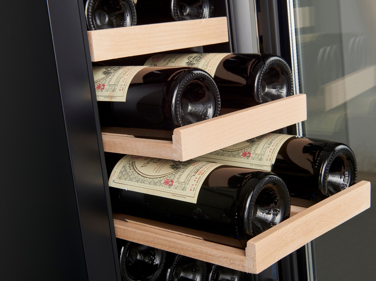 Combisteel Wine Cooler 50L Single Zone, 20 Bottles, LED Display 2