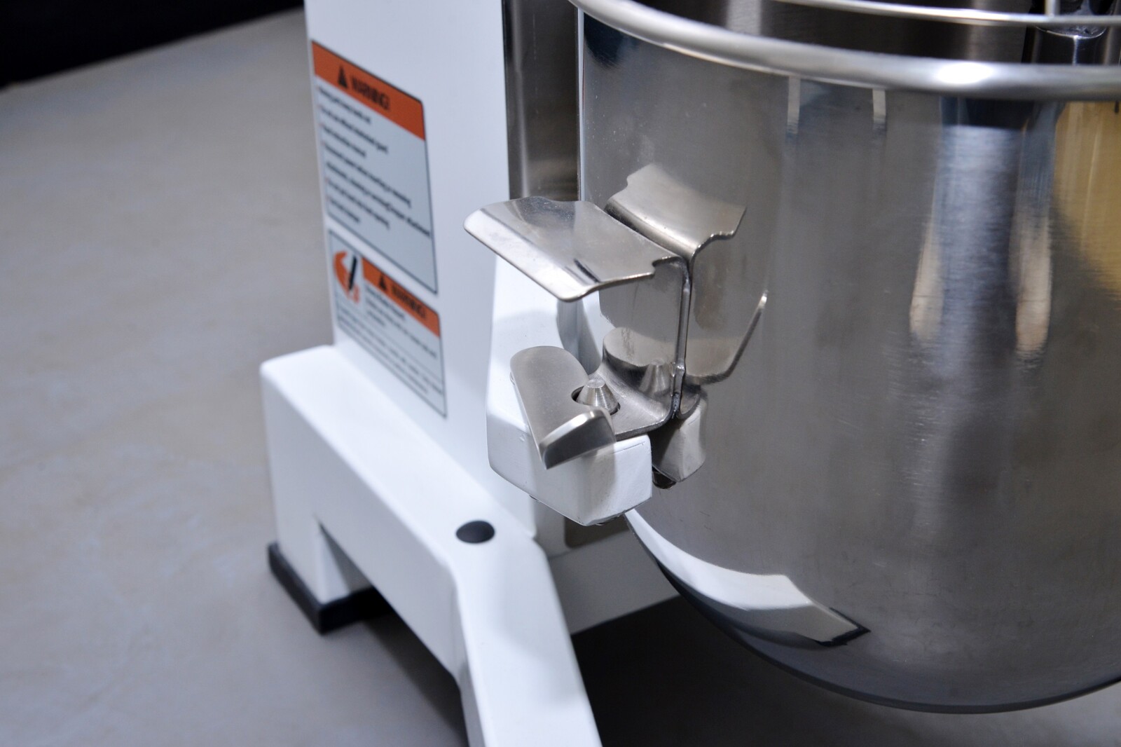 Combisteel Planetary Mixer 10L, 10 Speed, 0.75 kW Commercial 5