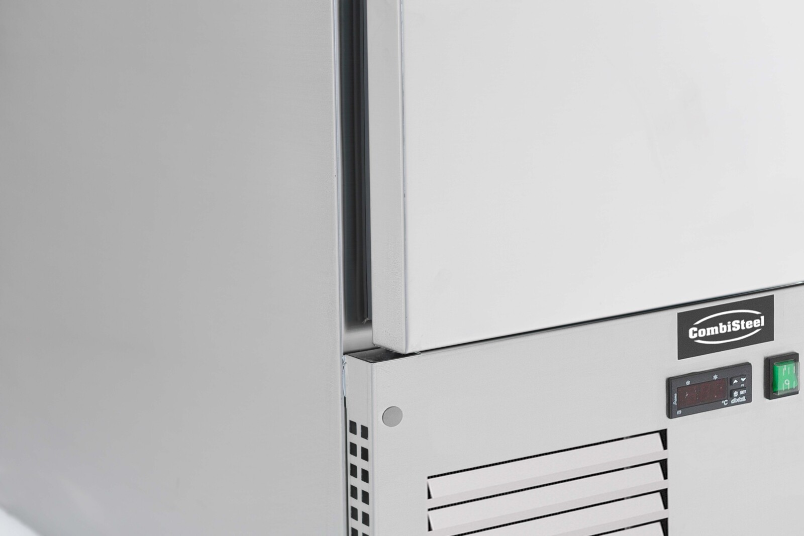 Combisteel Refrigerated Counter 1 Door, 109L, Compact Line 4