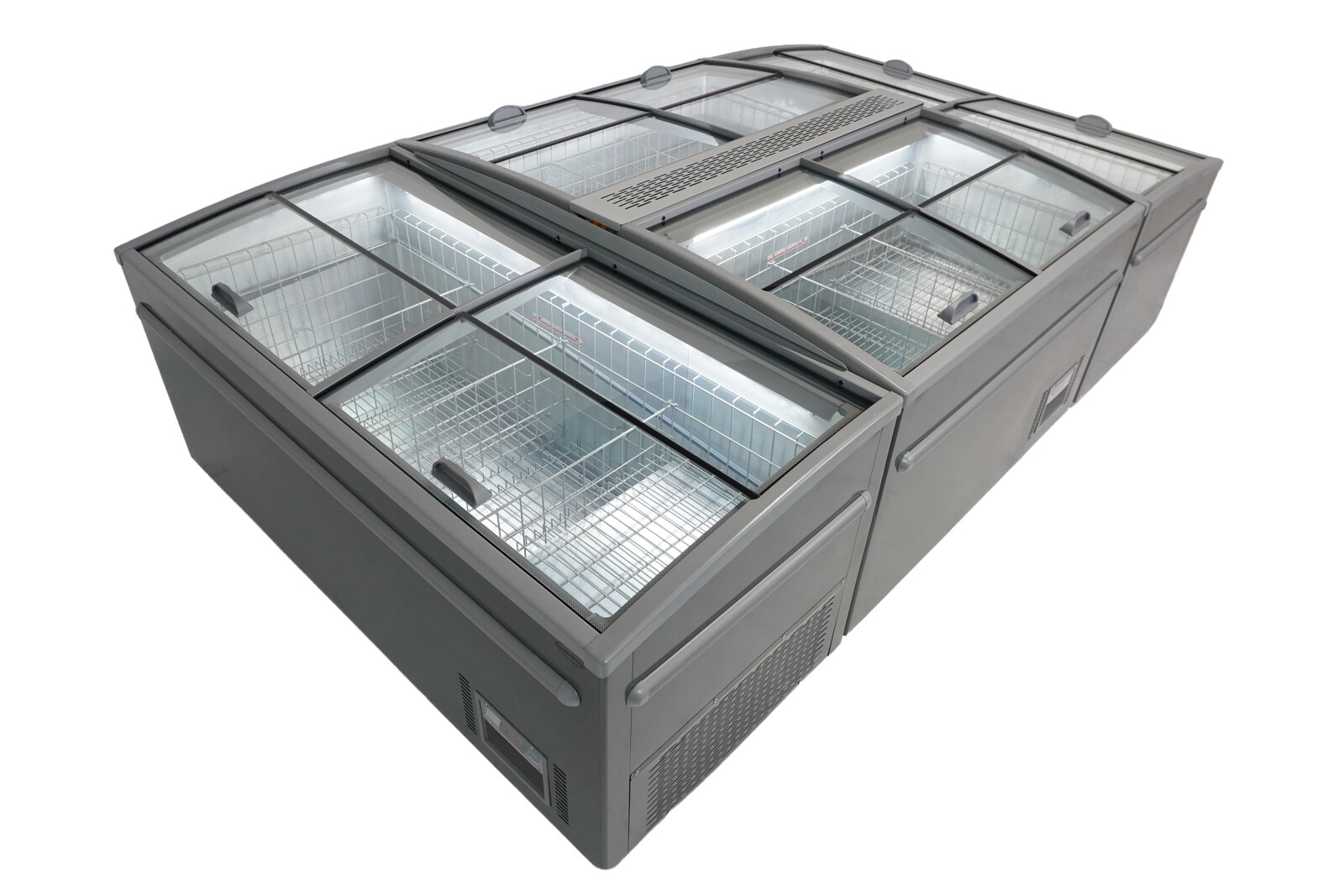 Combisteel Supermarket Chest Freezer 1040L, 2500mm, Automatic Defrost 4
