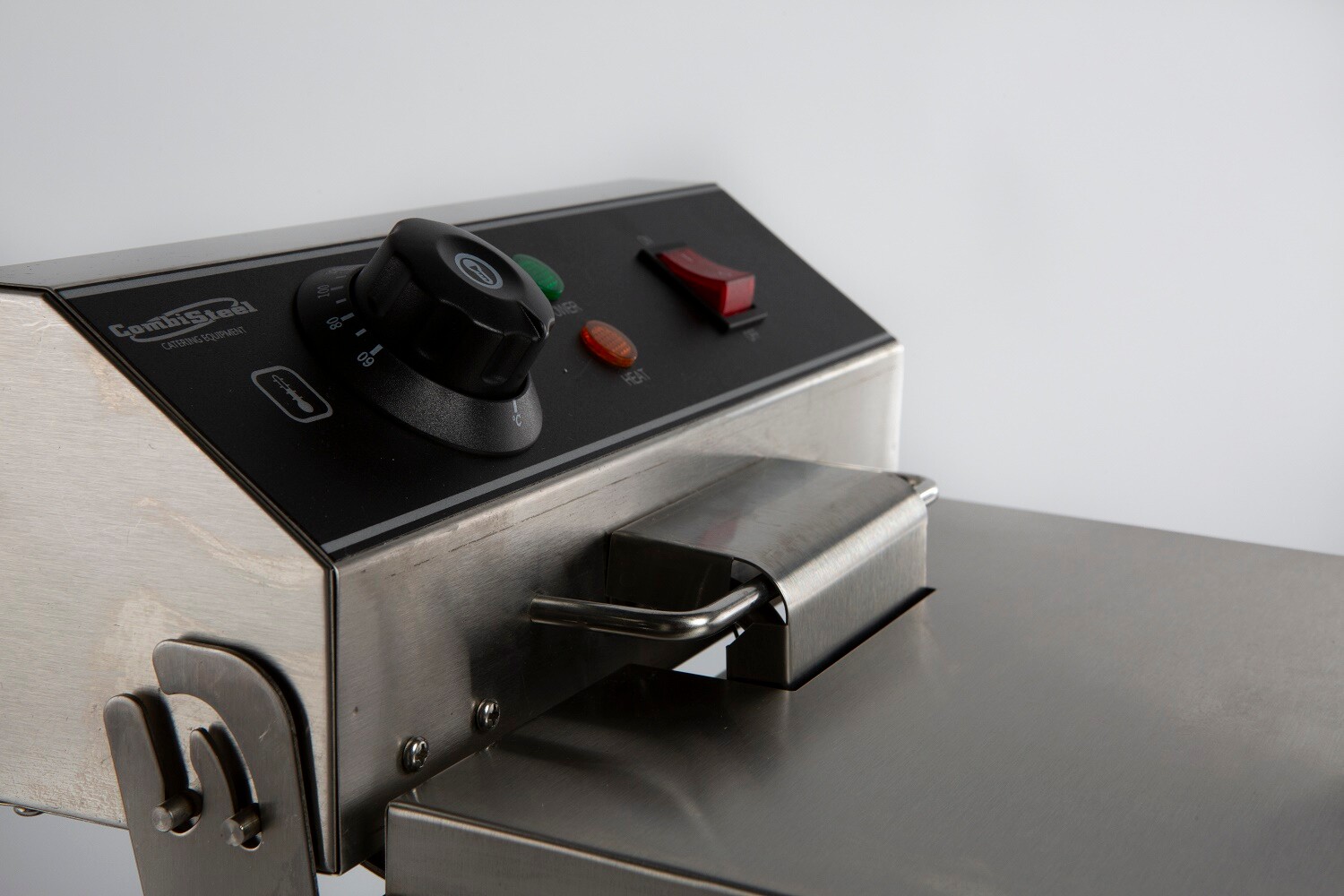 Combisteel Electric Counter Fryer 6L, 3kW Tabletop 3